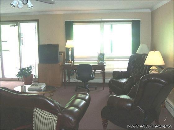 Red Carpet Inn On The Lake - Oneonta Interior foto