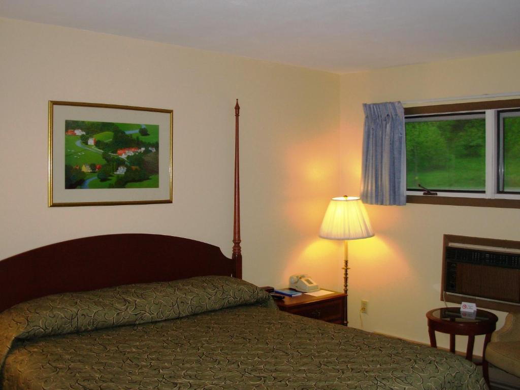 Red Carpet Inn On The Lake - Oneonta Cameră foto